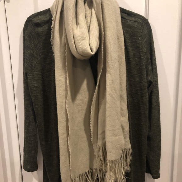 Cardigan - Picture 2 of 3